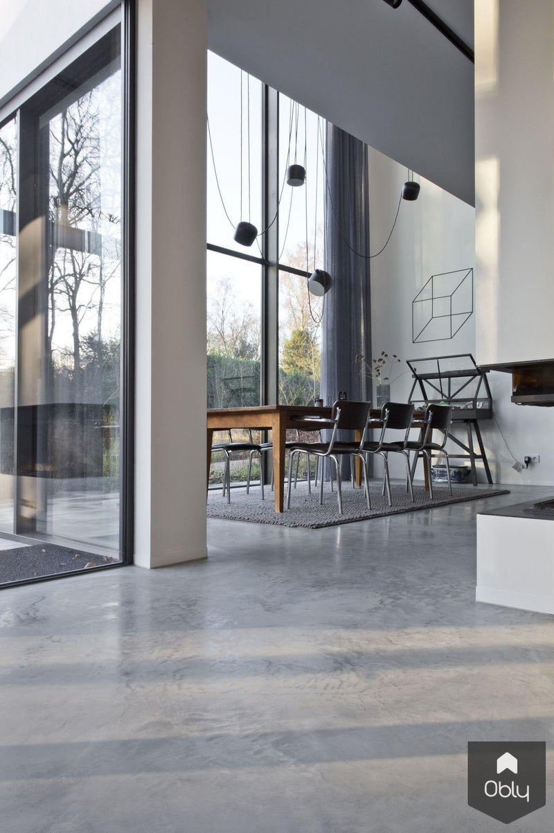 Gevlinderde betonvloer in moderne villa-Willem Designvloeren B.V.-alle,Keuken-OBLY