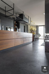 Gevlinderde woonbeton vloer in appartement-Willem Designvloeren B.V.-alle, Keuken-OBLY