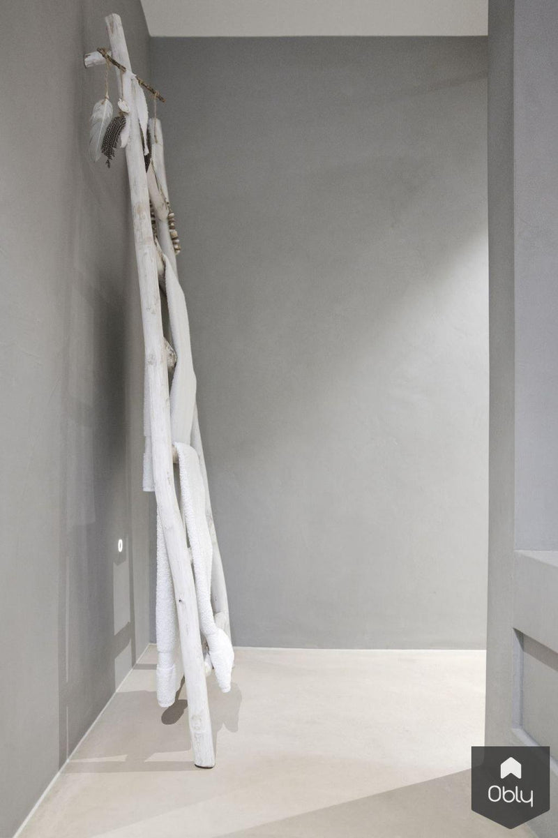 Gevlinderde woonbeton vloer in bad- en slaapkamer-Willem Designvloeren B.V.-alle, Slaapkamer-OBLY