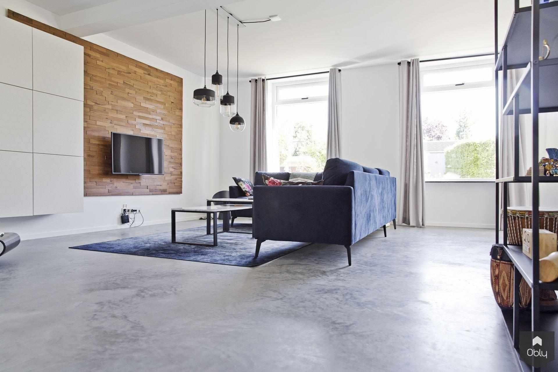 Gevlinderde woonbeton vloer in boerderijwoning-Willem Designvloeren B.V.-alle,Woonkamer-OBLY