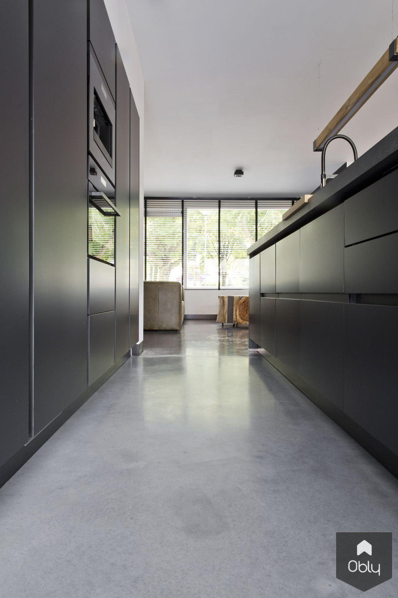 Gevlinderde woonbeton vloer in gecombineerde kleur-Willem Designvloeren B.V.-alle,Woonkamer-OBLY