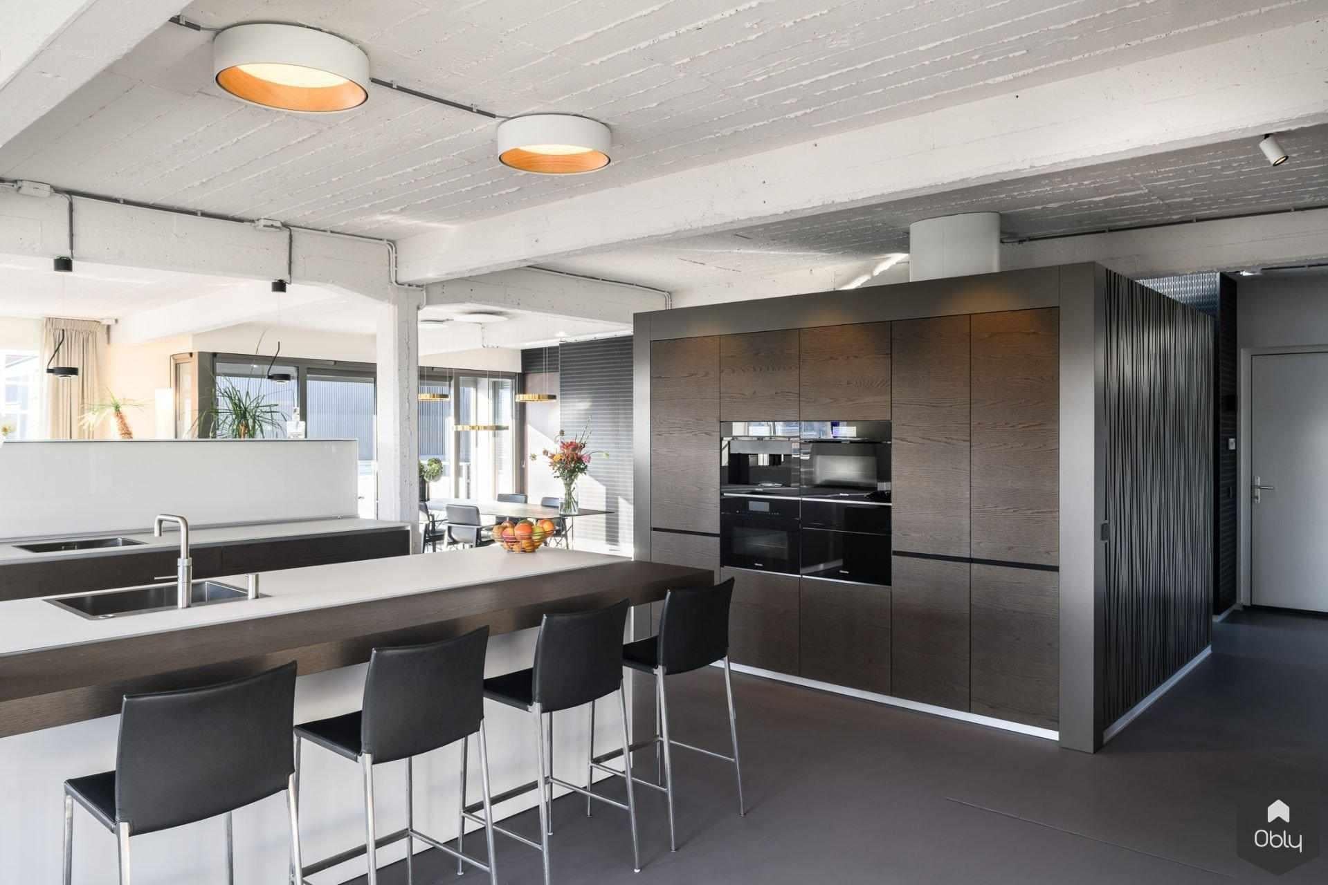 Glazen keuken in penthouse in oude fabriek-Bert van Vlijmen-alle,Keuken-OBLY