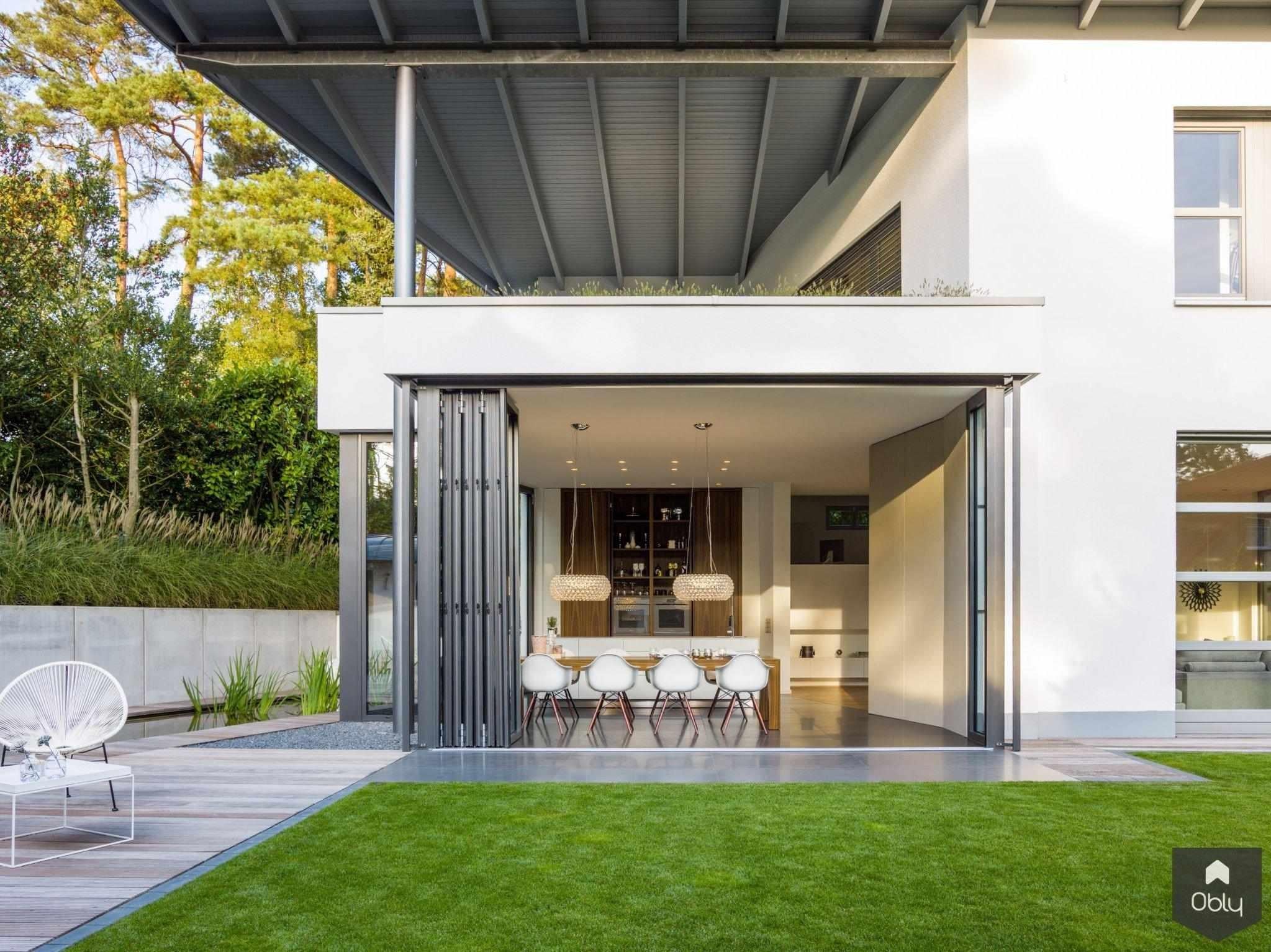 Glazen vouwwand highline-Solarlux Nederland BV-Aanbouw,aluminium vouwwanden,binnen buiten wonen,glazen pui,glazen vouwwanden,moderne woning,open gevel systeem,vouwwand systeem,vouwwanden,vouwwanden terras,vouwwanden woning-OBLY