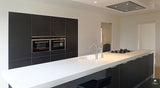 Groot eiland met Corian werkblad.-Keukenarchitectuur Midden Brabant-alle, Keuken-OBLY
