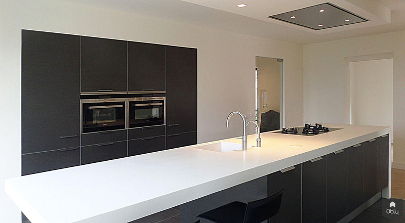 Groot eiland met Corian werkblad.-Keukenarchitectuur Midden Brabant-alle, Keuken-OBLY