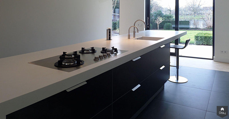 Groot eiland met Corian werkblad.-Keukenarchitectuur Midden Brabant-alle, Keuken-OBLY