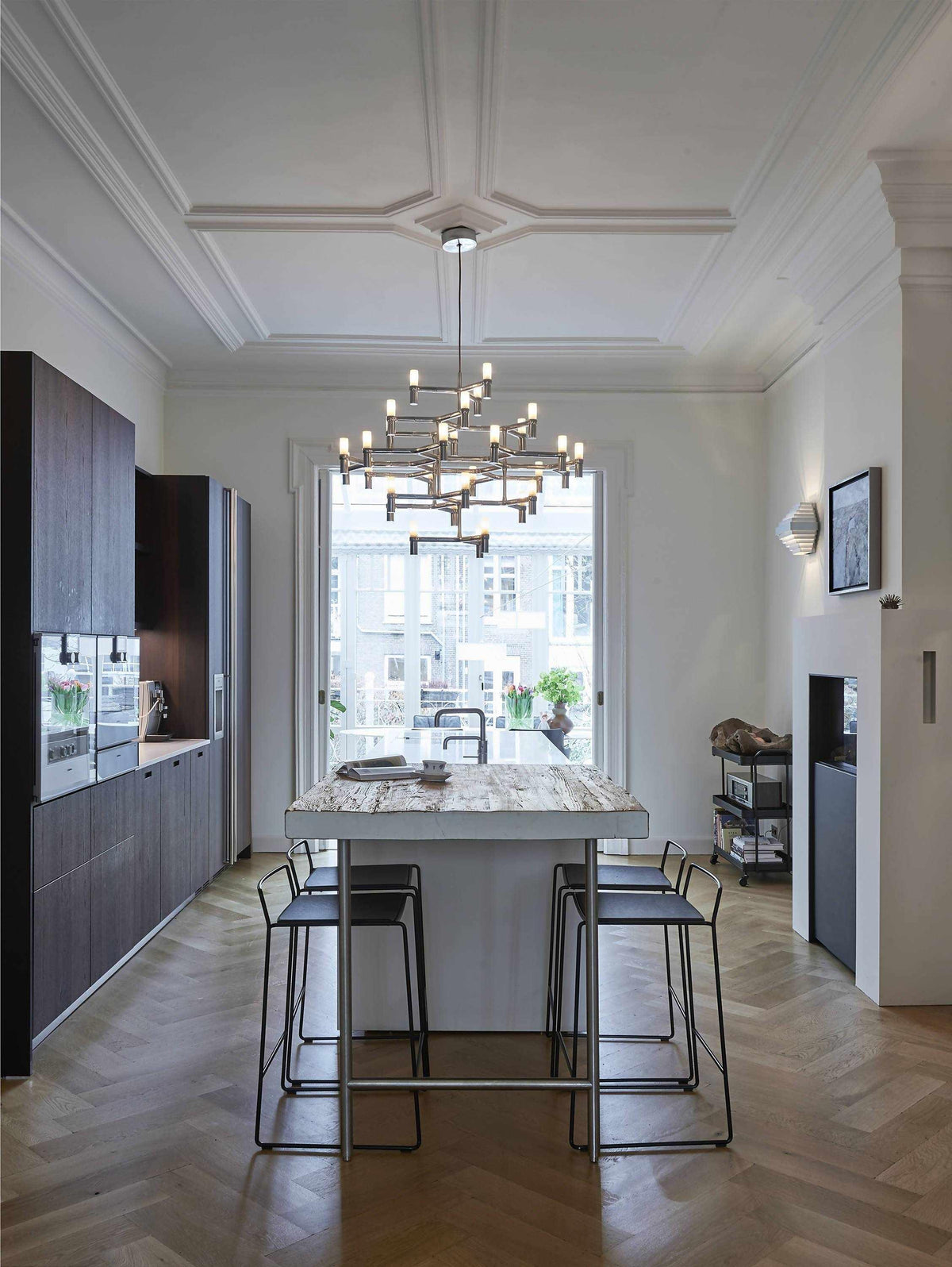 High-end designhuis met eigentijds interieurontwerp-BNLA architecten-alle,designwoning,high-end interieur,Keuken,modern klassiek interieur,Woonkamer-High-end designhuis met eigentijds interieurontwerp | OBLY.com-OBLY
