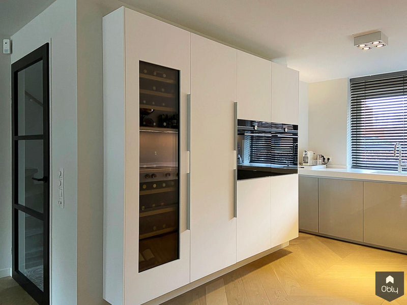 Hoogglans grijze keuken met Corian werkblad-Keukenarchitectuur Midden Brabant-alle,Keuken-OBLY