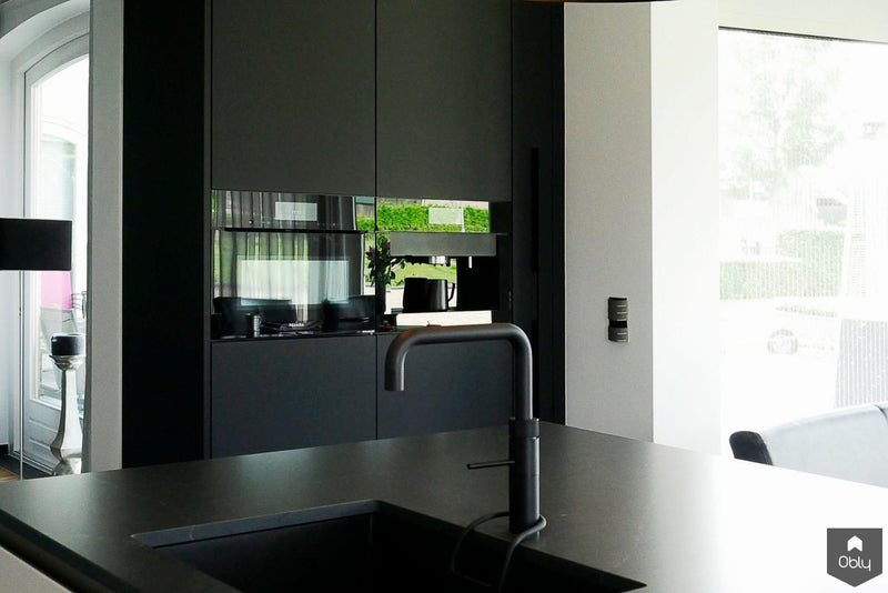 Hoogglans lak witte keuken in greeploos design-Keukenarchitectuur Midden Brabant-alle,Keuken-OBLY