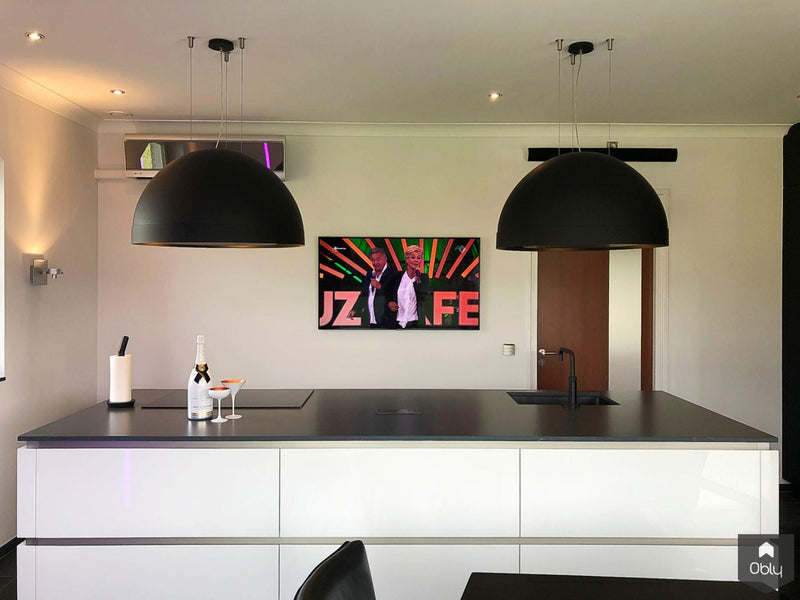 Hoogglans lak witte keuken in greeploos design-Keukenarchitectuur Midden Brabant-alle,Keuken-OBLY