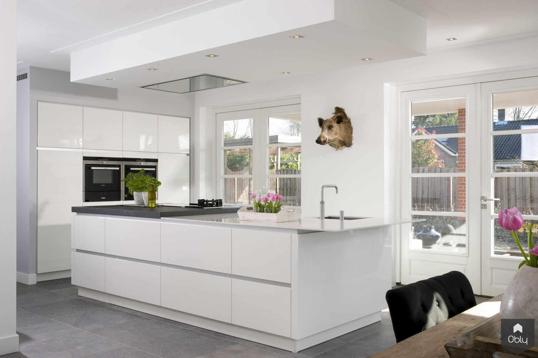 Hoogglans witte keuken-NewLook Keukens-alle,Keuken-OBLY