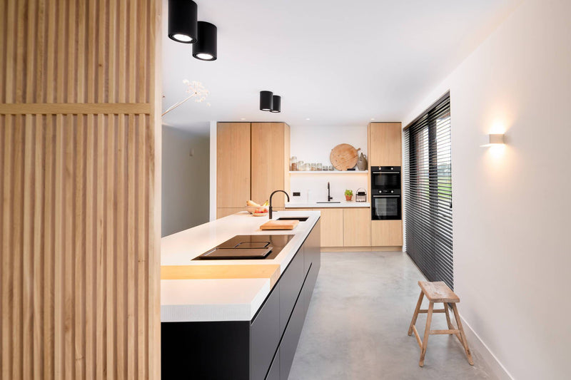 Houten roomdivider tussen kookeiland en eettafel-Houten roomdivider-alle,Keuken-OBLY