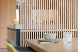 Houten roomdivider tussen kookeiland en eettafel-Houten roomdivider-alle,Keuken-OBLY
