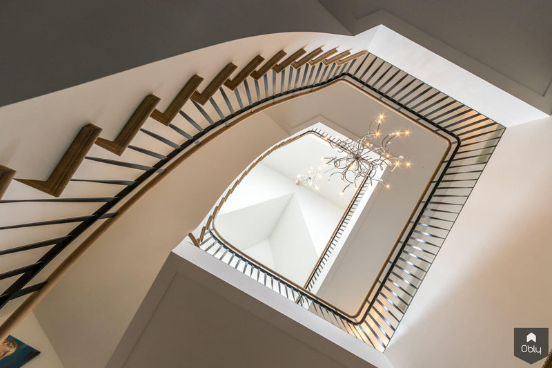 Houten trappen met gedraaid stalen hekwerk-Van Bruchem Staircases-alle,Entree hal trap-OBLY