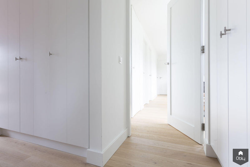 Inloopkast op maat met doorgang naar badkamer-Stefan Martens-alle,Slaapkamer-OBLY