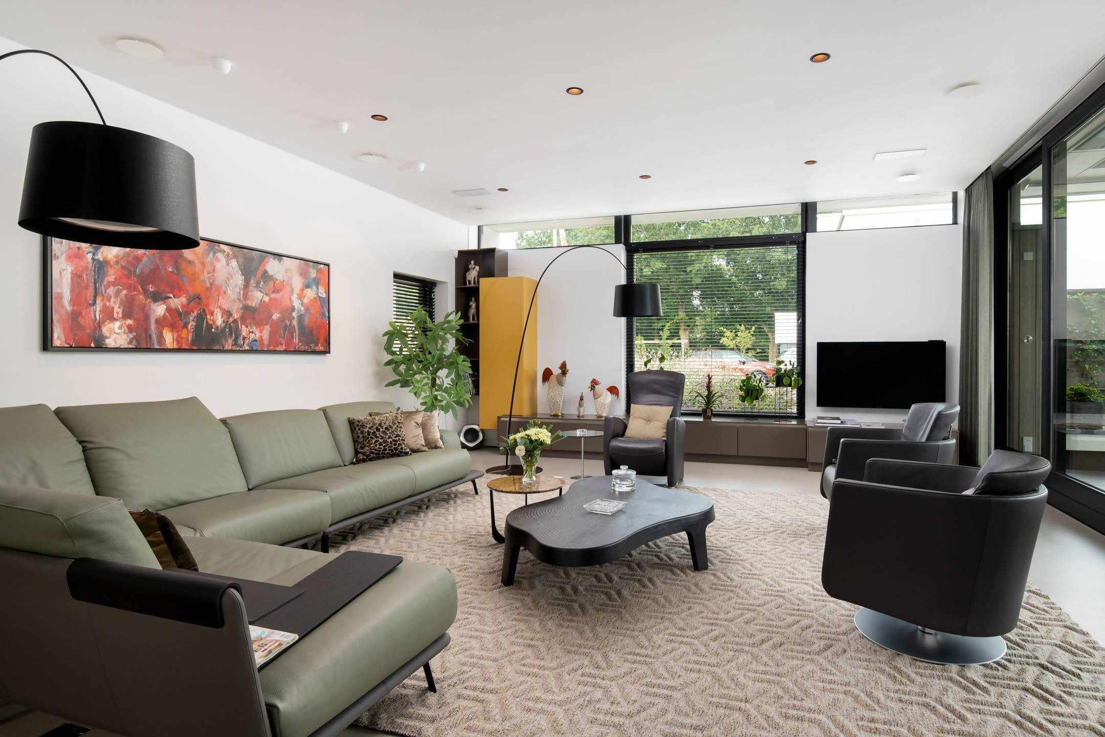 Interieur en keuken in nieuwbouw villa-Bert van Vlijmen-alle,exclusieve keukenarchitectuur,FENIX wandbekleding,interieur nieuwbouw villa,Keuken,luxe woonkeuken design,maatwerk kastenwand,moderne open woonruimte,moderne villa inrichting,stijlvolle leefruimte inspiratie,Woonkamer-Interieur en keuken in nieuwbouw villa | OBLY.com-OBLY