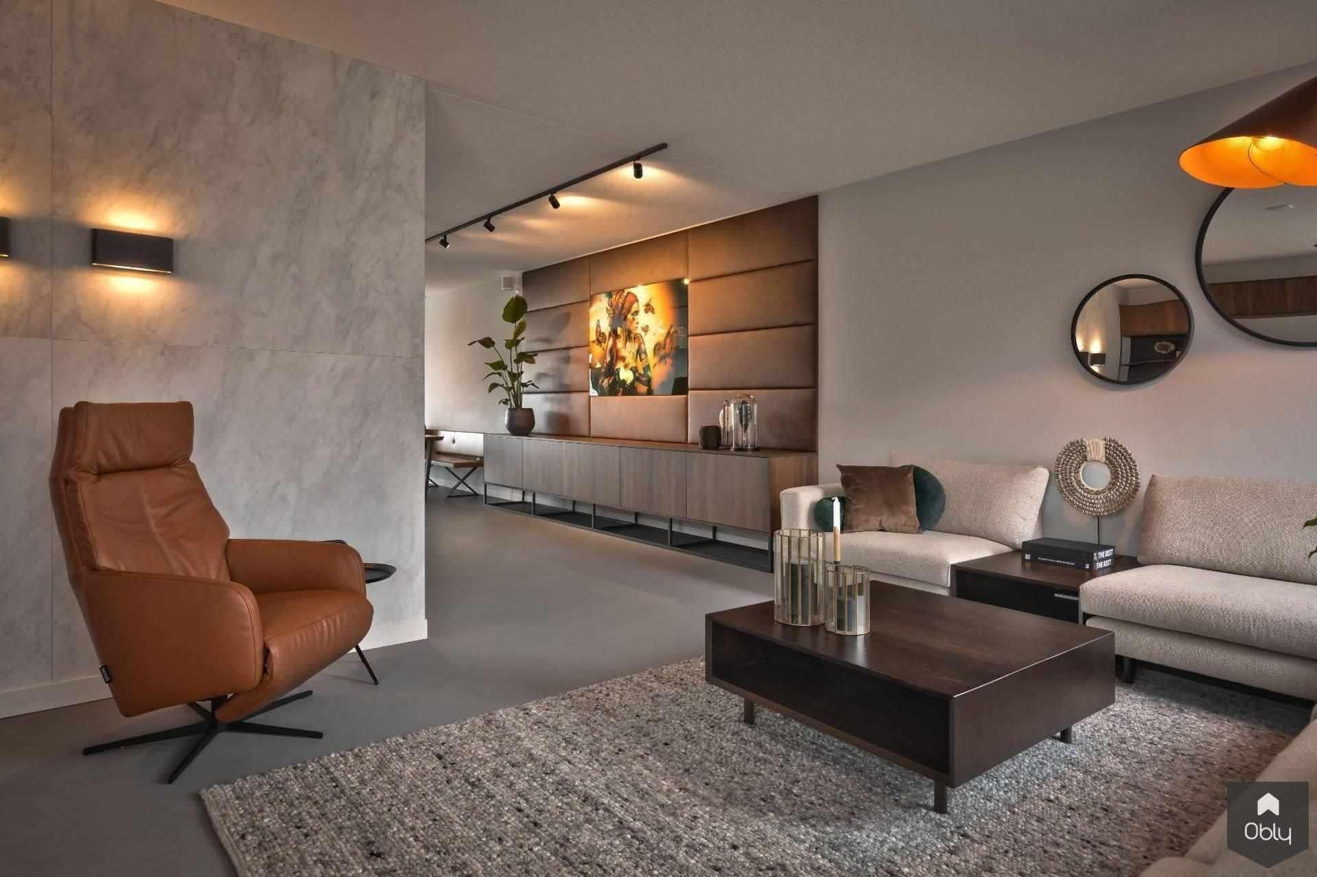 Interieur- en lichtontwerp nieuwbouwwoning-Studio MBC Interieurontwerp-alle,design verlichting,hanglampen,maatwerk meubel,moderne woonkamer,nieuwbouwwoning,notenhout,staal,wandlampen,Woonkamer-Interieur- en lichtontwerp nieuwbouwwoning | OBLY.com-OBLY