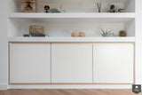 Interieur jaren 30 woning met houten meubelen-Content Traprenovatie-alle,Woonkamer-OBLY