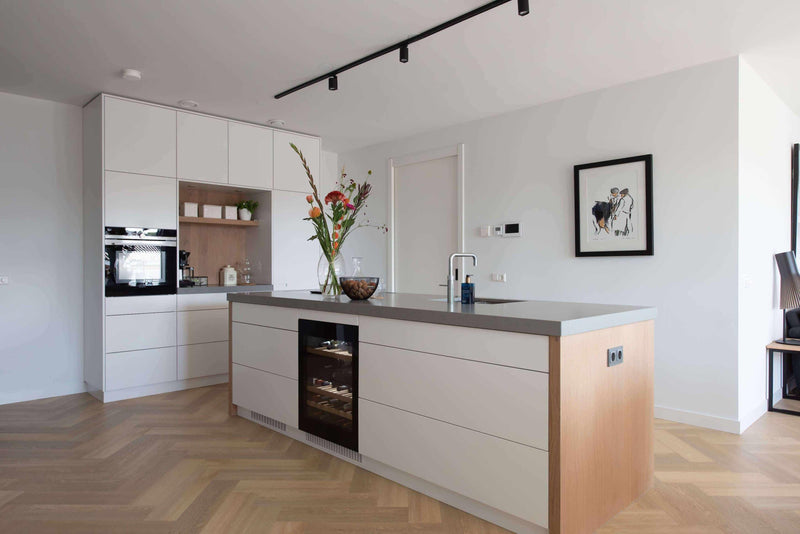 Interieurontwerp en indeling appartement-Lifs Interior Design-keuken-Nieuwe indeling interieur en keuken appartement -OBLY