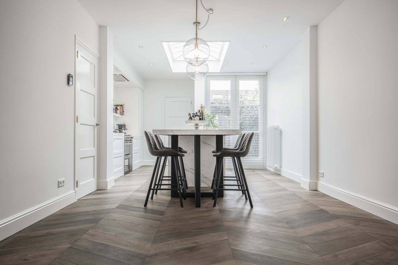 Jaren 30 woning eiken Hongaarse punt vloer-WOOD! by Vorselaars-Woonkamer-Jaren 30 woning eiken Hongaarse punt-OBLY