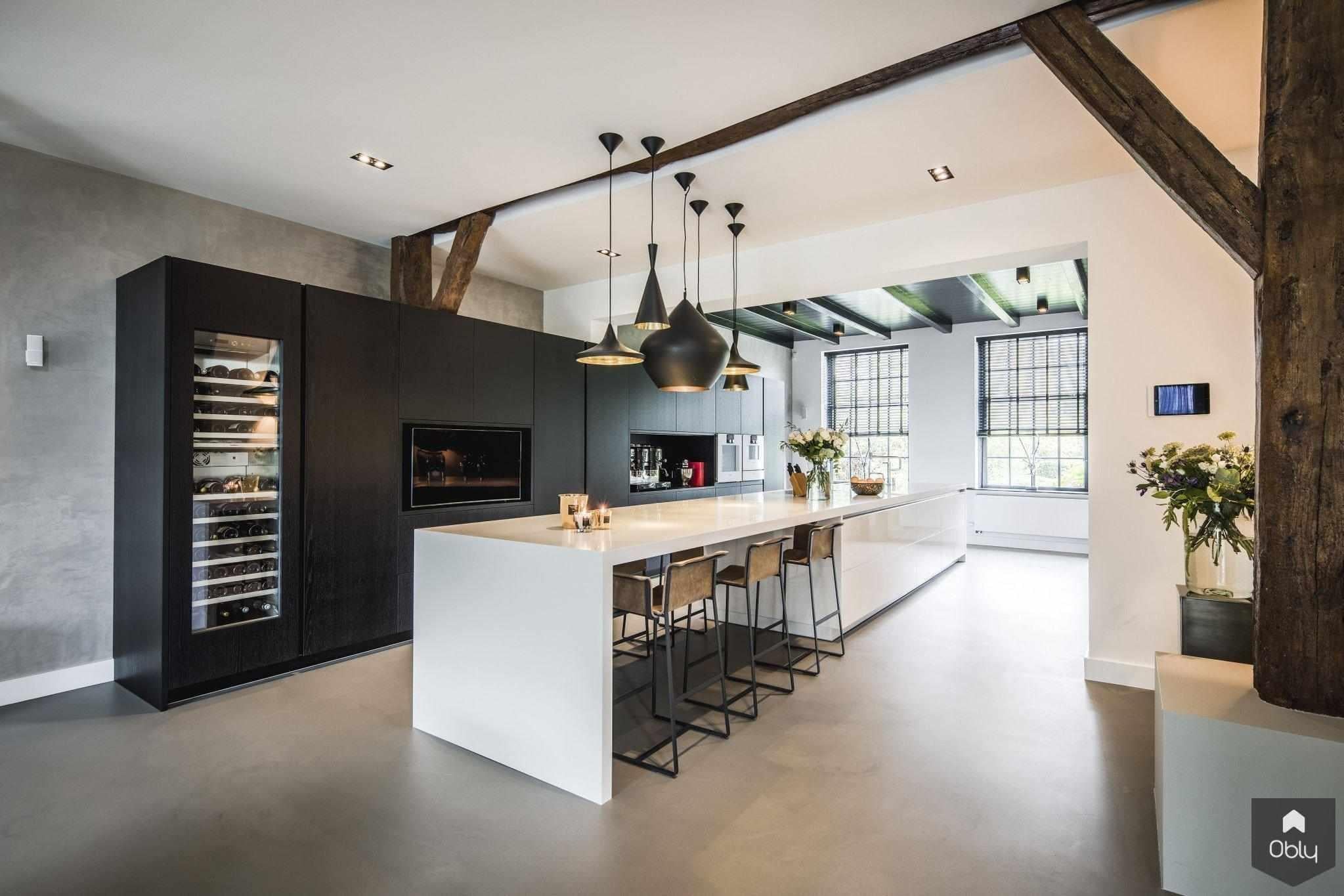 Keuken en eetkamer villa-LTD Studio-alle,high end interieur,Keuken,keuken en eetkamer,luxe villa keuken,maatwerk keuken,zwarte eiken keuken-OBLY