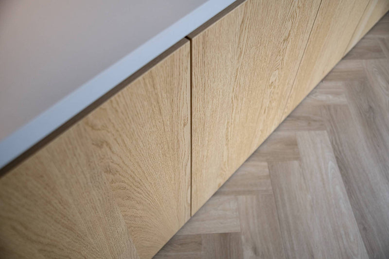 Keuken met mat zwarte hoge kastenwand-Ergoform-alle,Keuken,Woonkamer- Keuken met mat zwarte hoge kastenwand -OBLY