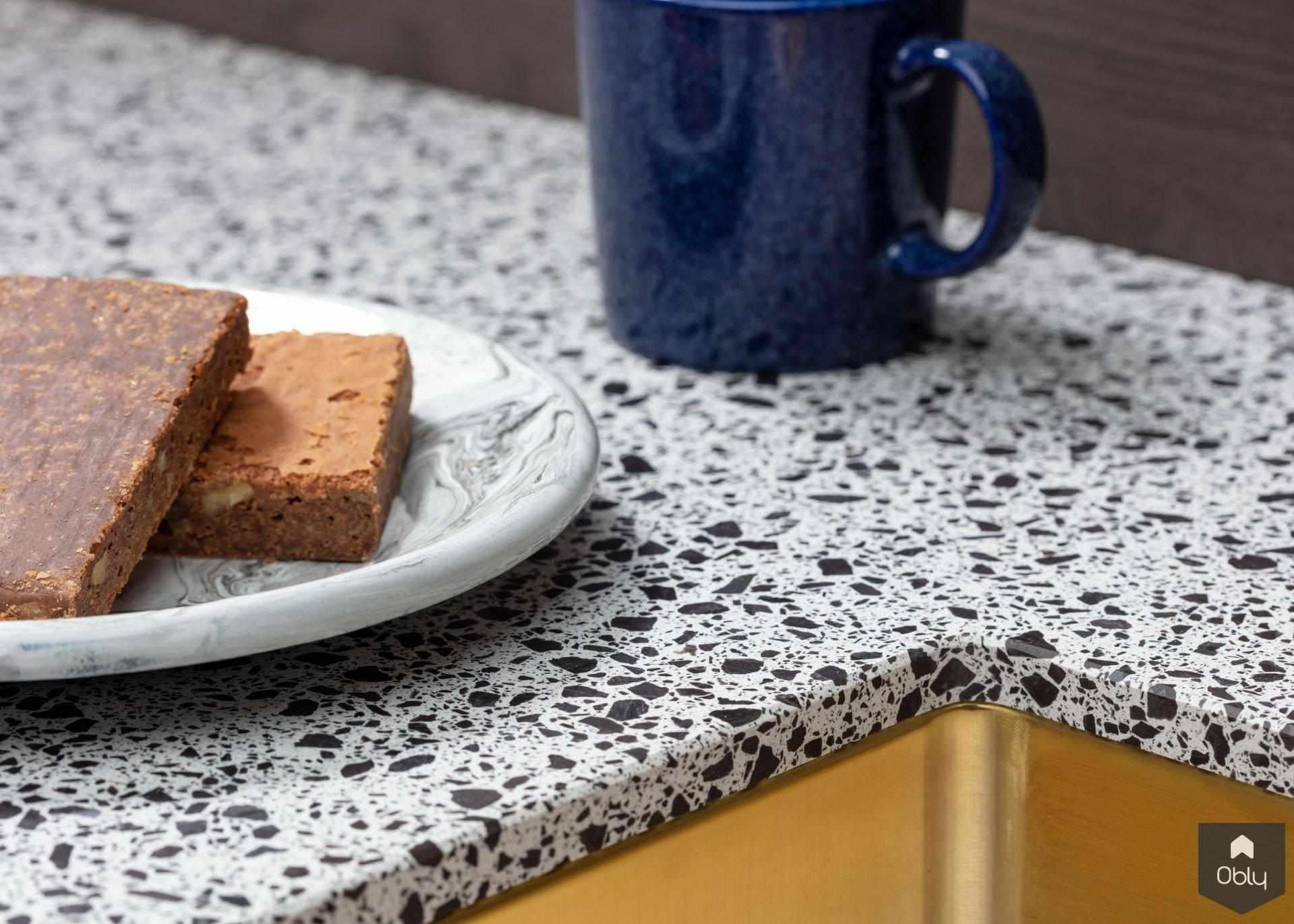 Keukenbladen trends 2020-Dekker Zevenhuizen-alle,design keukenblad,Eternal Rocks,gouden kraan,Keuken,keukenbladen trends,luxe keuken,marmerlook werkblad,moderne keuken,natuursteen look,Soft Reflections-OBLY