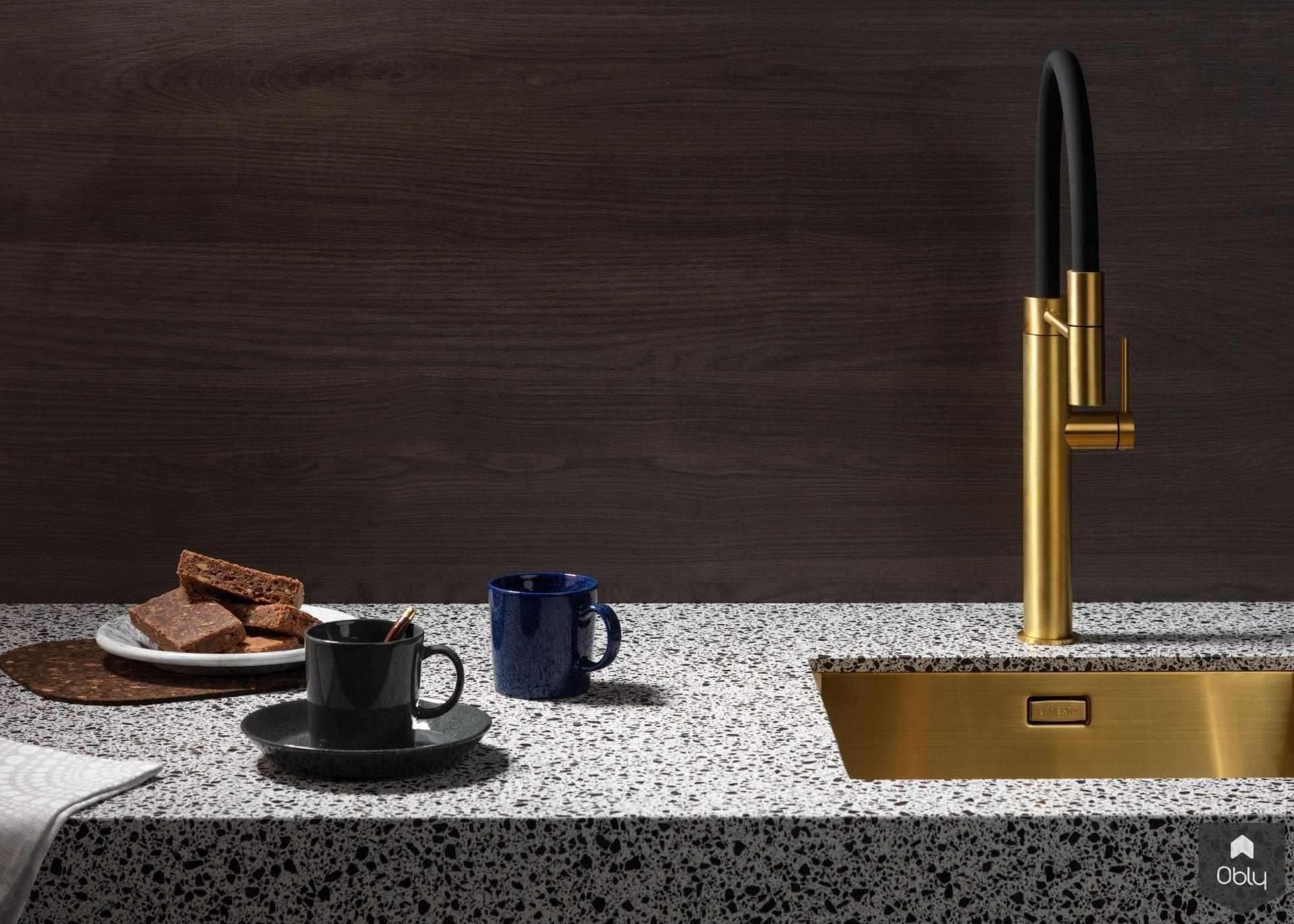 Keukenbladen trends 2020-Dekker Zevenhuizen-alle,design keukenblad,Eternal Rocks,gouden kraan,Keuken,keukenbladen trends,luxe keuken,marmerlook werkblad,moderne keuken,natuursteen look,Soft Reflections-OBLY