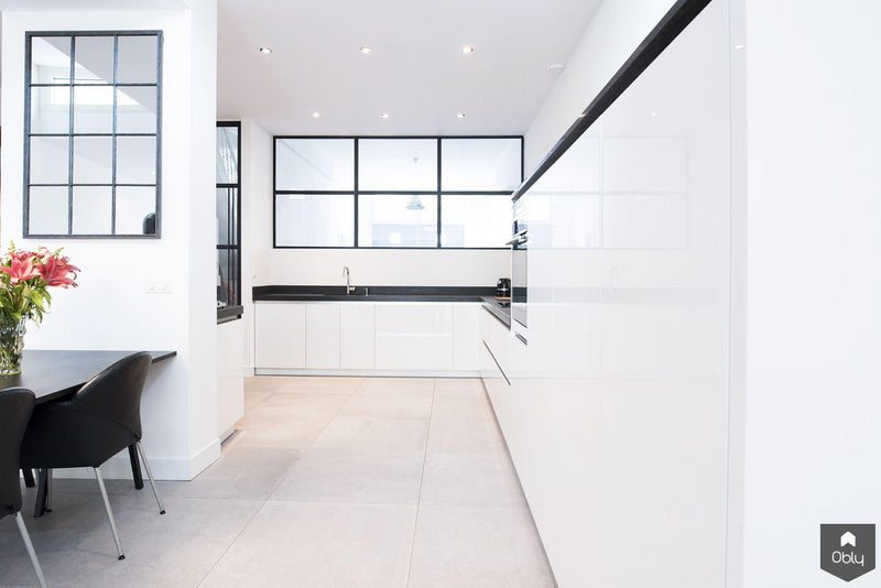 Kitchenstudio strakke witte maatwerk keuken-Kitchenstudio-alle,Keuken-OBLY