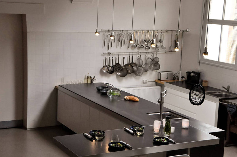 Koken op steen met onzichtbare inductie-OBLY-Keuken-Koken op steen met onzichtbare inductie-OBLY