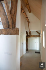 Landelijk wonen in een gerenoveerde boerderij met eiken gebinten-Architectenbureau Drijvers Oisterwijk B.V.-alle,eiken gebinten,houten balken,karakteristiek interieur,landelijke stijl,renovatie boerderij,Woonkamer-Boerderij met eiken gebinten | Drijvers Oisterwijk-OBLY