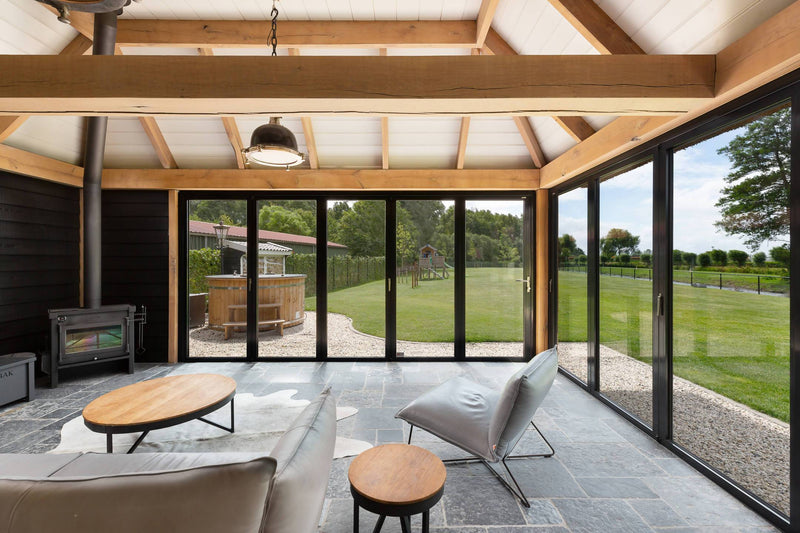 Landelijke Villa karakteristieke materialen-Van den Heuvel & Van Duuren-Tuin-Landelijk Villa met karakteristieke materialen-OBLY