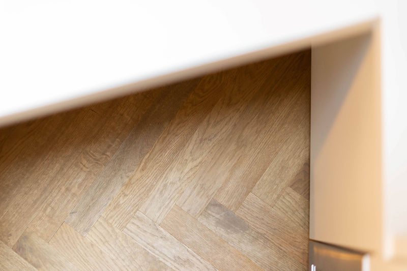 Lange smalle visgraat vloer-Vloerenhuis Amsterdam-Keuken-Visgraat vloer uitgevoerd in lange smalle delen-OBLY