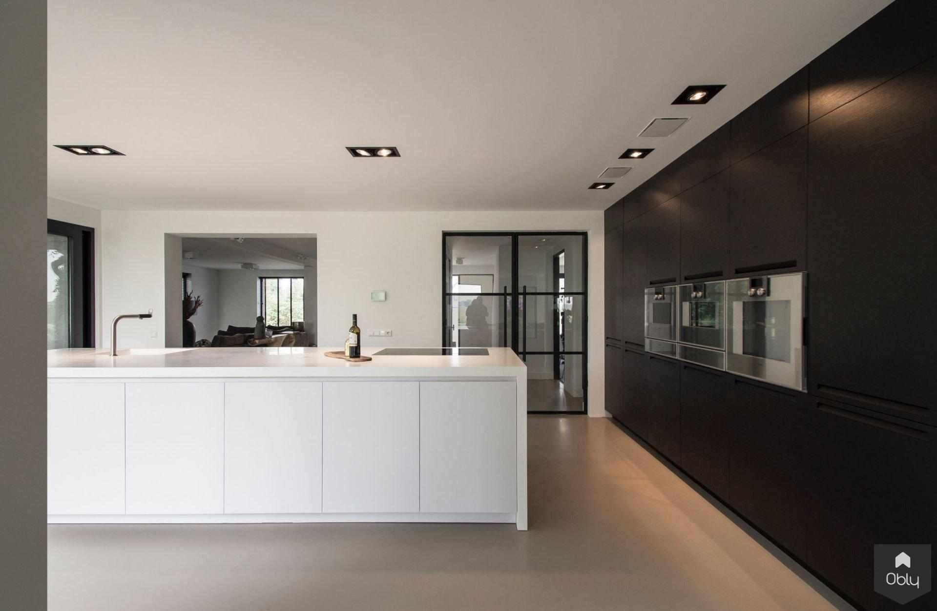 Leefkeuken vrijstaande villa-Art Design Wonen-alle,design keuken interieur,grote leefkeuken modern,Keuken,keuken met kookeiland villa,leefkeuken villa,luxe woonkeuken villa,moderne keuken met kookeiland,open keuken villa-OBLY