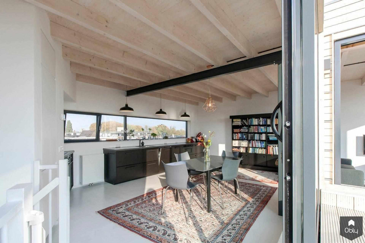 Lichte opbouw met woonkamer en open keuken-Jaren 30 architect-alle,Eetkamer,Exterieur,Keuken,Opbouw,Terras,Woonkamer-Lichte opbouw met woonkamer en open keuken | OBLY.com-OBLY