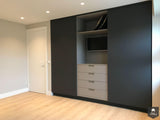 Maatwerk kastenwand met garderobekast en tv-meubel in één-Bjorn Interieurontwerp & Realisatie-alle, Slaapkamer-OBLY