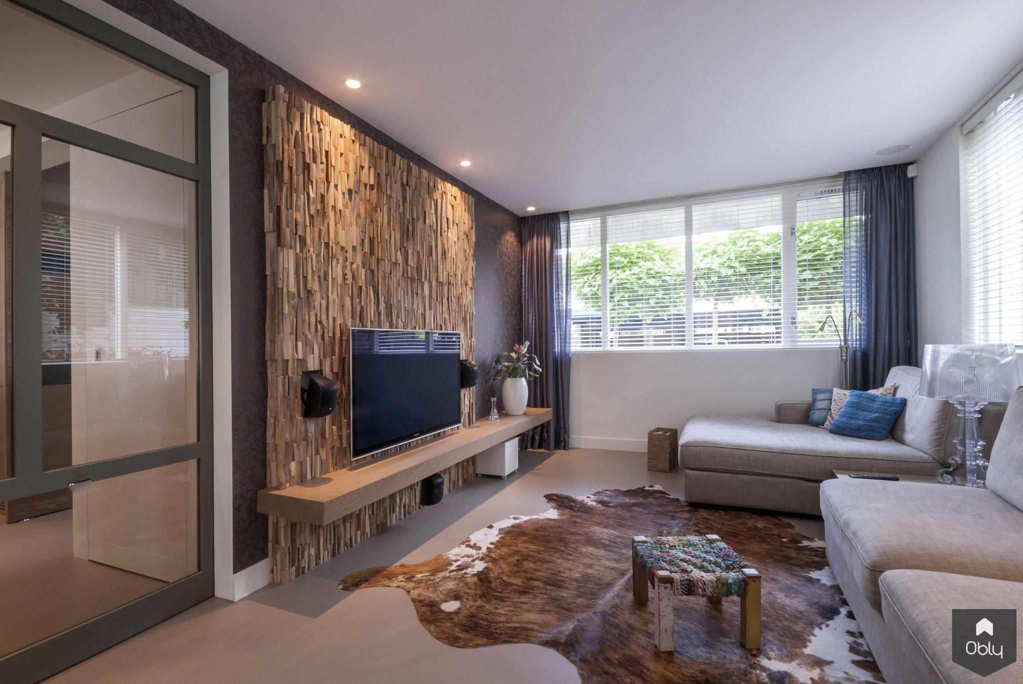 Mercury meets Scandinavia-Wonderwall Studios-alle,eigentijdsinterieur,memoprojectinrichters,natuurlijkewandbekleding,scandinavischinterieur,sfeervollewoonkamer,warmewoonkamer,wonderwallstudios,Woonkamer,woonkamerdesign-OBLY