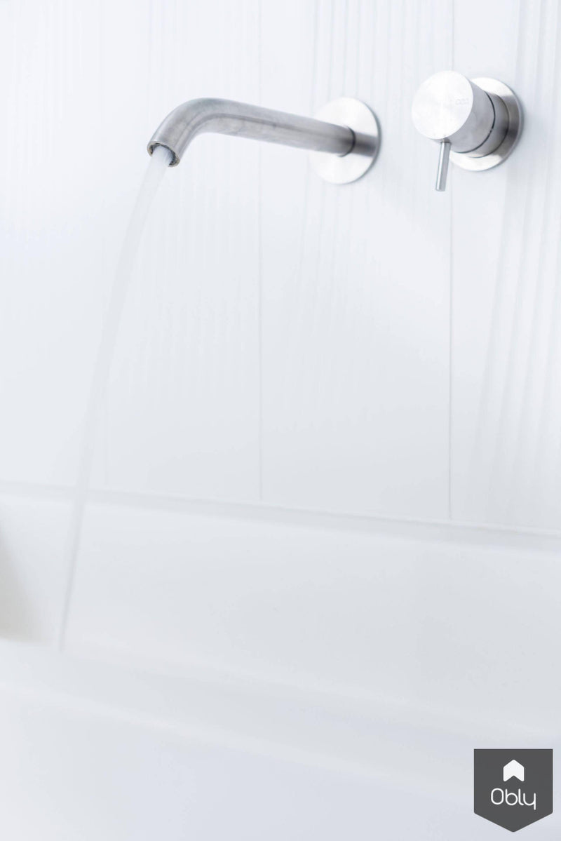 Minimalistische witte badkamer-Fors design badkamers-alle,Badkamer-Minimalistische witte badkamer | OBLY.com-OBLY