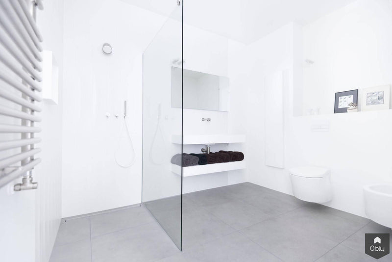 Minimalistische witte badkamer-Fors design badkamers-alle, Badkamer-Minimalistische witte badkamer | OBLY.com-OBLY