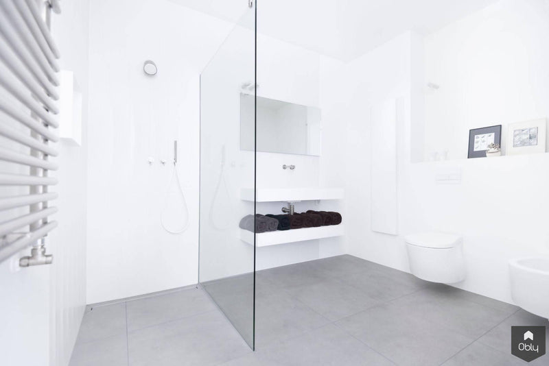 Minimalistische witte badkamer-Fors design badkamers-alle,Badkamer-Minimalistische witte badkamer | OBLY.com-OBLY