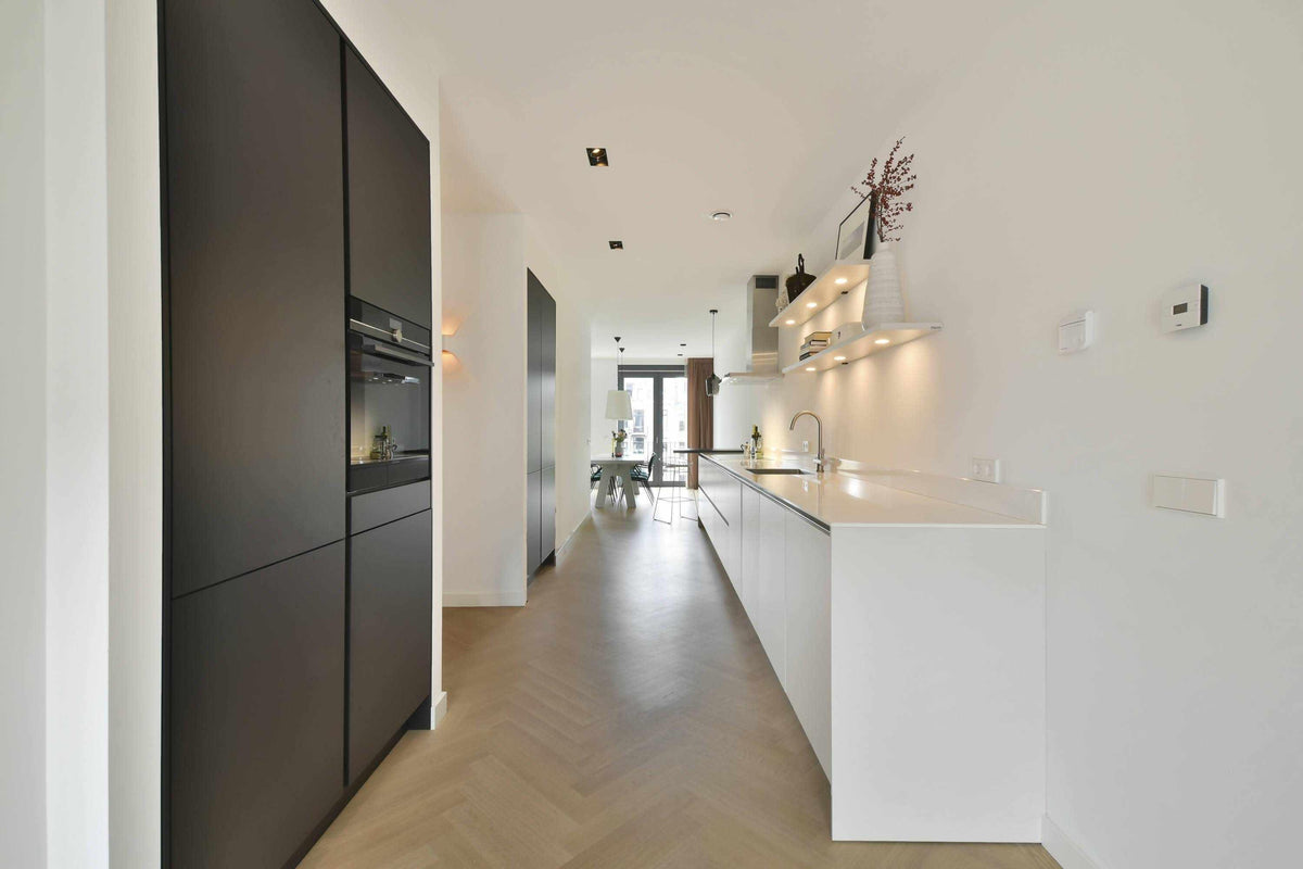 Modern en Scandinavisch interieurontwerp appartement-Studio Lieke Sanders-alle,appartement interieur,Keuken,keuken ontwerp,licht interieur,minimalistisch wonen,modern interieur,natuurlijke materialen,Scandinavisch design-OBLY
