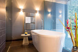 Moderne badkamer in gerenoveerde jaren ’70 woning-B-TOO-alle,Badkamer,badkamer jaren 70 woning,badkamer renovatie jaren 70 huis,jaren 70 badkamer renovatie,luxe badkamer jaren 70 woning,moderne badkamer jaren 70 huis-Moderne badkamer jaren ’70 woning | B-TOO-OBLY