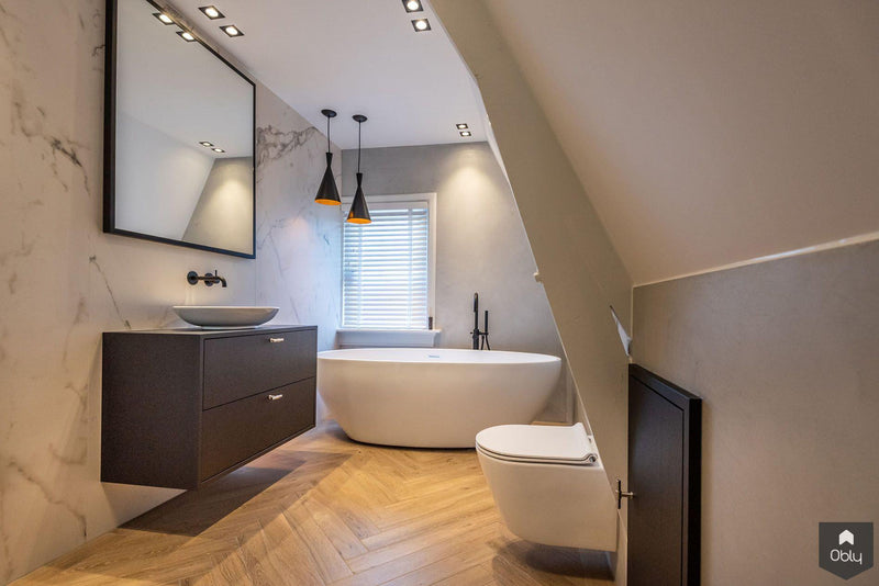 Moderne badkamer met zwarte details en visgraat vloer-Kroekenstoel Excellence Design-alle,Badkamer-OBLY