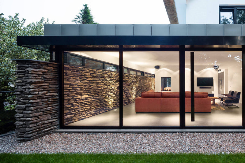 Moderne bosvilla met rieten kap-BNLA architecten-alle,Exterieur vrijstaand,Vrijstaand-Moderne bosvilla met rieten kap | OBLY.com-OBLY