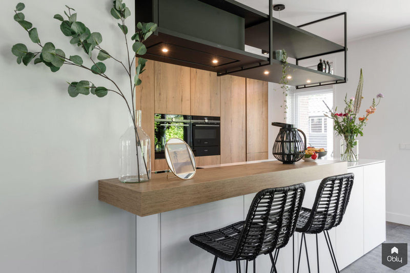 Moderne keuken met zwarte accenten-Keukenstudio Stormink-alle,Keuken-OBLY