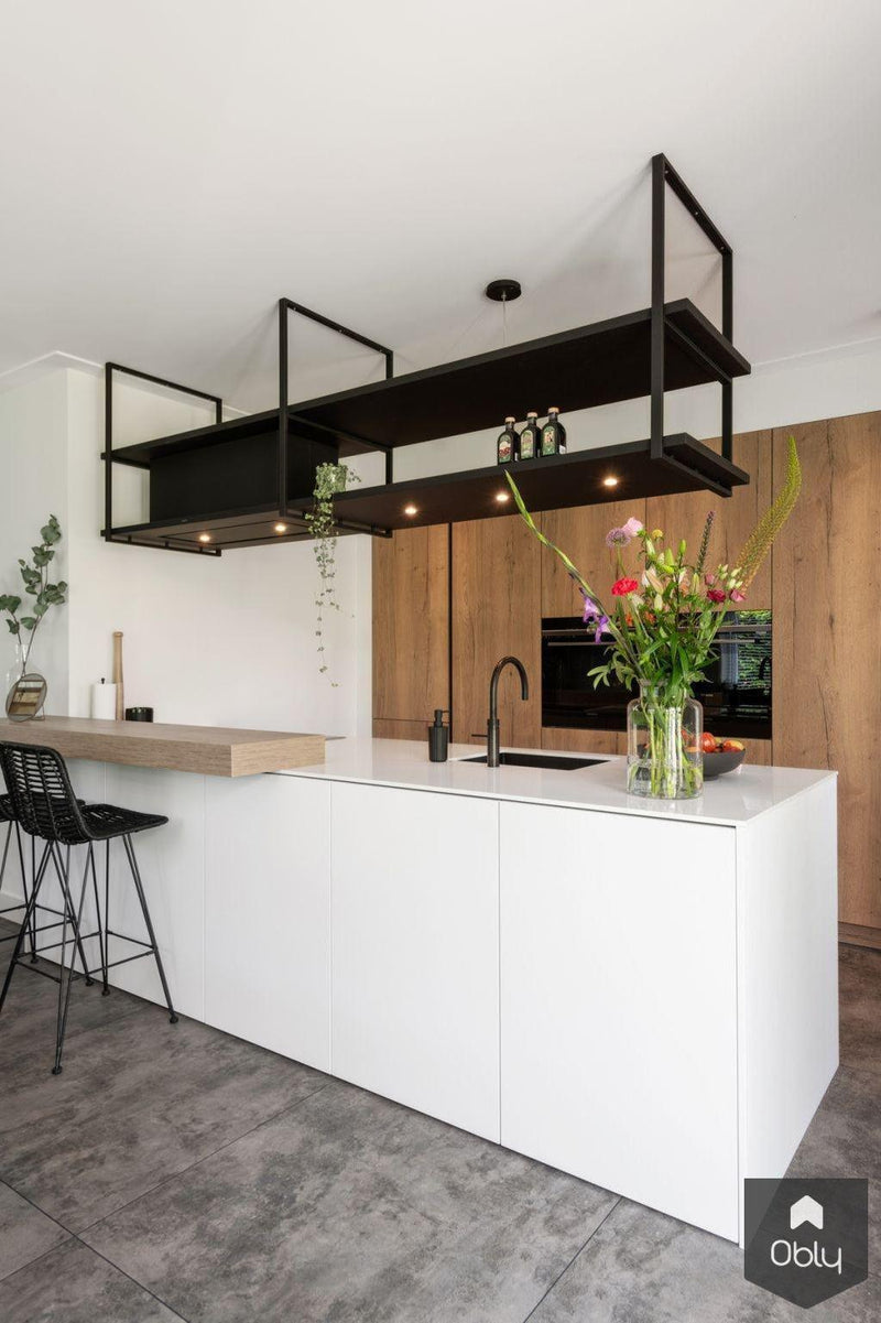 Moderne keuken met zwarte accenten-Keukenstudio Stormink-alle,Keuken-OBLY