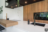 Moderne keuken met zwarte accenten-Keukenstudio Stormink-alle,Keuken-OBLY