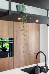 Moderne keuken met zwarte accenten-Keukenstudio Stormink-alle,Keuken-OBLY