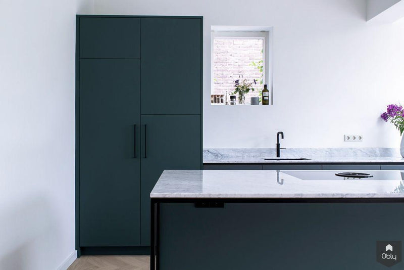 Moderne keuken van Arpa Fenix met marmeren blad-Robert Tediek Keukens & Interieur-alle,Keuken-OBLY