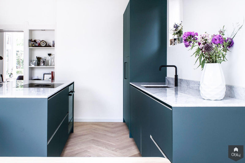 Moderne keuken van Arpa Fenix met marmeren blad-Robert Tediek Keukens & Interieur-alle,Keuken-OBLY